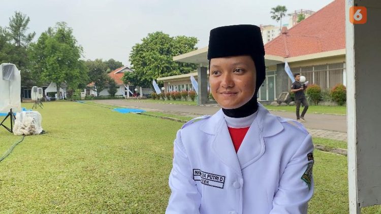 Nathania Paskibraka Nasional 2025 Apakah Mengulang Tradisi Pembawa Baki dari Aceh di Istana