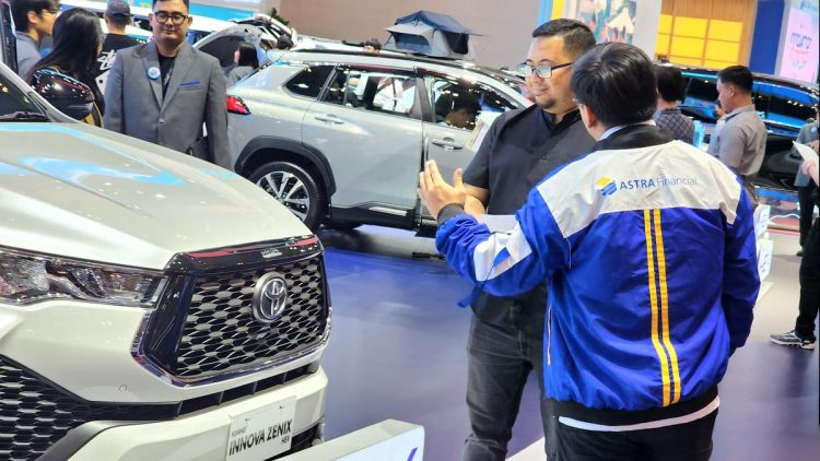 Mobil Hybrid Mendominasi Transaksi Kredit pada GIIAS 2025