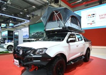Isuzu D-Max Lebih Gagah di GIIAS 2025 dan Siap Hadapi Medan Off-Road