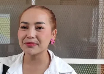 Nunung Ingat Mendiang Mpok Alpa Sebagai Pejuang Kanker Tangguh