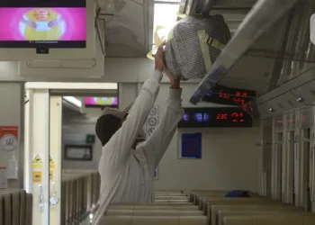 Perjalanan Kereta Api Bebas Asap Rokok Dimulai Sejak Kapan?