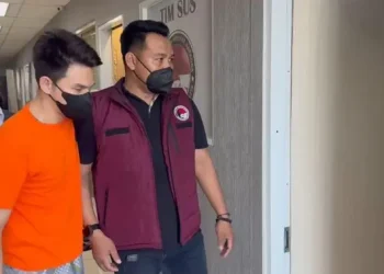 Tegar Hadapi Sidang Kasus Vape Berisi Obat Keras Berkat Dukungan Keluarga dan Doa