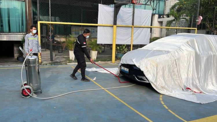 Yang Harus Dilakukan Jika Baterai Mobil Listrik Terbakar Jangan Sembarangan