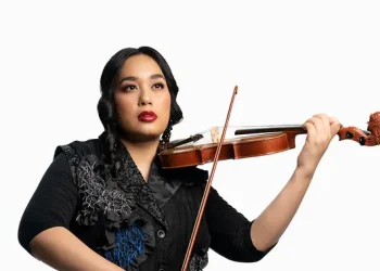 Penyanyi Mia Ismi Persembahkan Lagu Main Cantik untuk Wakili Indonesia di Album Dunia