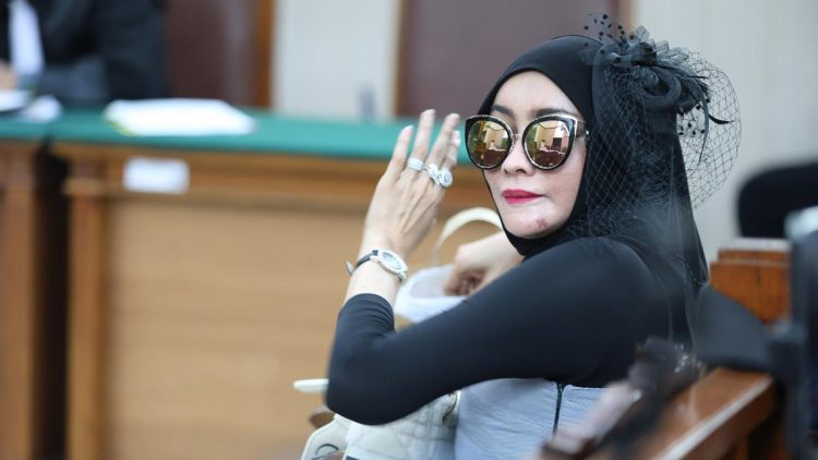 Kesaksian Doktif di Sidang Nikita Mirzani Singgung Strategi Pemasaran Produk Reza Gladys dan Suami