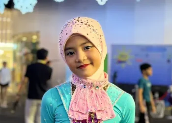 Mikaila Kaia Fathima Putri Raih Medali Emas Debat di Malaysia