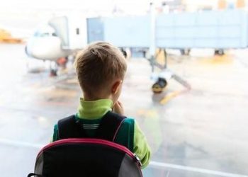 Orang Tua Berlibur, Anak Usia 10 Tahun Ditinggal di Bandara