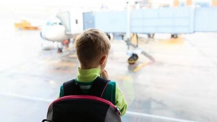 Orang Tua Berlibur, Anak Usia 10 Tahun Ditinggal di Bandara
