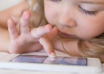 Medsos Wajib Verifikasi Usia Pengguna untuk Melindungi Anak