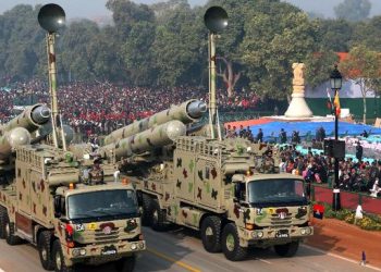 Pertarungan Dua Raksasa Nuklir Asia, Waspadai Ancaman dari China