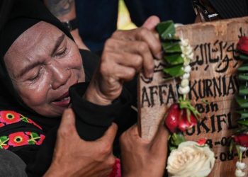 Santunan dan Beasiswa dari Bos serta Karyawan untuk Adik Affan