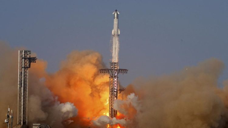 Industri Antariksa Elon Musk di Ujung Jurang