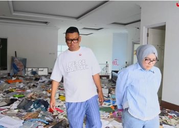 7 Foto Uya Kuya Masuk Rumah Usai Dikeroyok Massa Dalam Kondisi Memprihatinkan