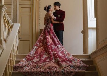 Uncle Roger Kenakan Busana Desainer Indonesia Saat Menikah dan Tampil di Vogue