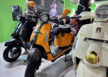 Santai di Tengah Ambruknya Pasar Motor Listrik