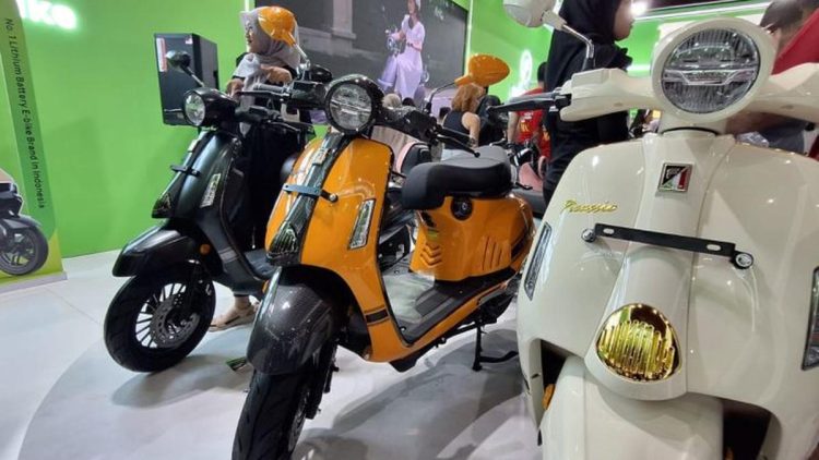 Santai di Tengah Ambruknya Pasar Motor Listrik