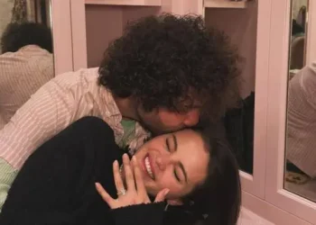 Tanggal Pernikahan Selena Gomez dan Benny Blanco Terungkap, Lokasi Pesta Misterius