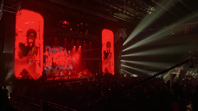 Guncang Panggung Festival 2025 di Jakarta, Nyanyi Pelan-Pelan Hingga Beraksi