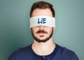 4 Cara Mengenali Seseorang Berbohong Menurut Ahli Perilaku