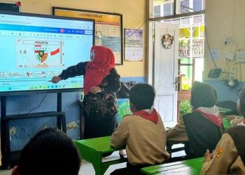 Smart Board IFP Dapat Digunakan Tanpa Koneksi Internet di Sekolah
