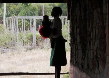 Ibu Muda Kini Merasa Tertekan Untuk Menjadi Sempurna