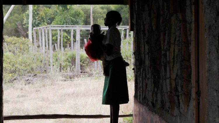 Ibu Muda Kini Merasa Tertekan Untuk Menjadi Sempurna