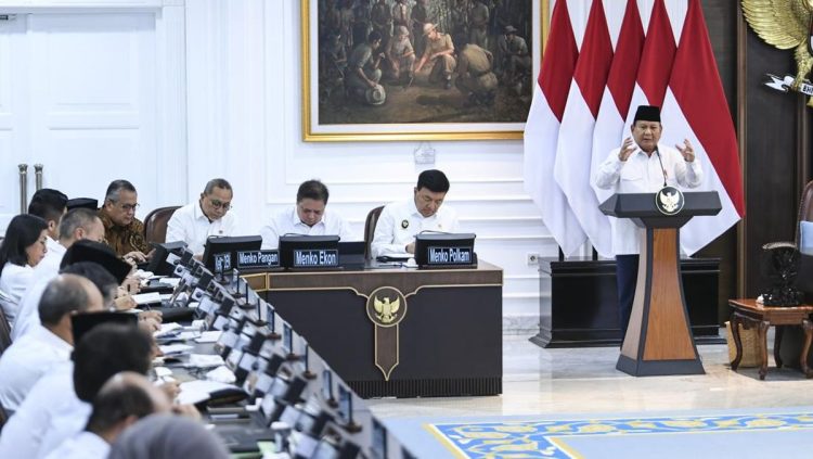 Prabowo Ubah Delapan Rencana Pemerintah 2025 Termasuk Kenaikan Gaji Pejabat