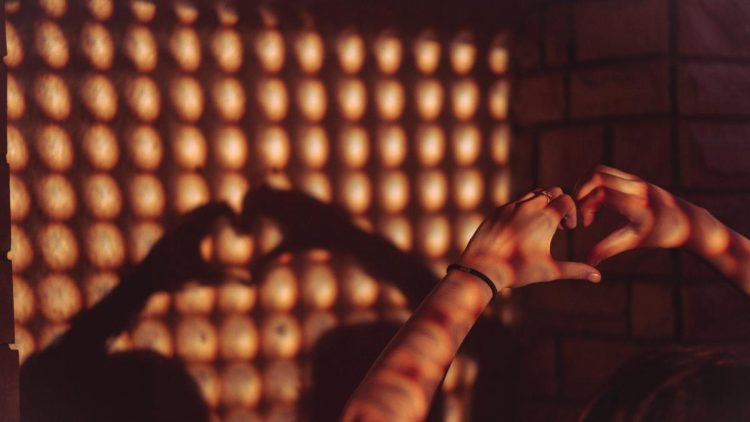 6 Ciri Introvert dan Cara Mengelolanya untuk Meningkatkan Rasa Percaya Diri