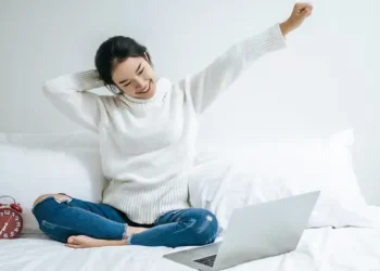 5 Tips Bangun Pagi Segar dan Berenergi Tanpa Ngantuk