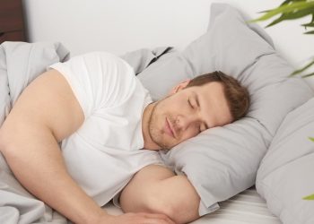 Tubuh Merespons Saat Mimpi, Pahami Fenomena REM Sleep Behavior Disorder