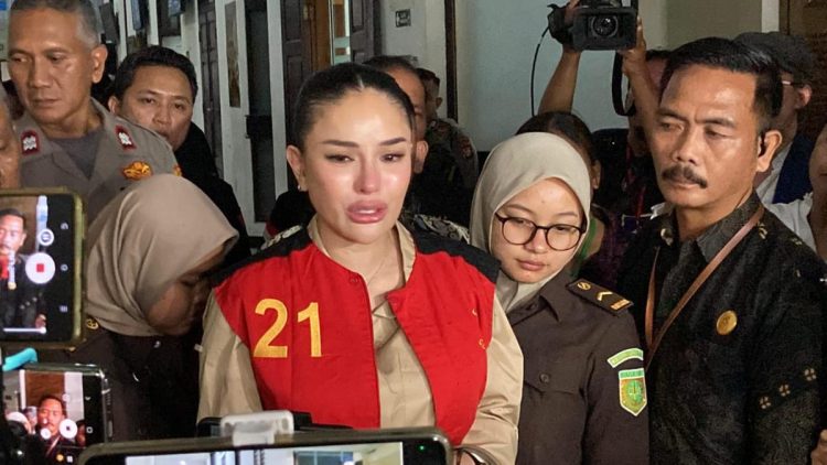 Nikita Mirzani Jalani Sidang Duplik dan Bantah Tuduhan Pemerasan serta TPPU
