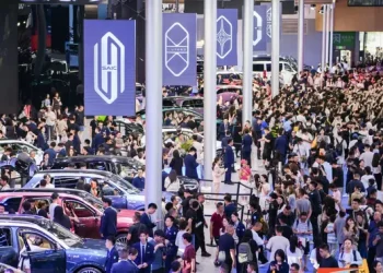 Mobil Listrik di China Semakin Kuat, Rata-rata Jarak Tempuh 528 Km Sekali Pengisian