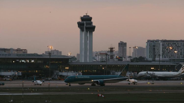 Imbas Petugas Lalu Lintas Udara Tak Digaji, Bandara Tersibuk di AS Nyaris Lumpuh