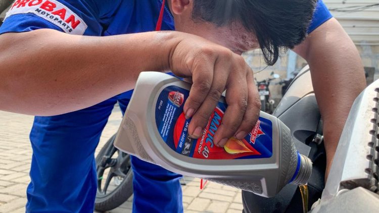 Sarana Edukasi Mesin Memperpanjang Program Berhadiah Pelumas Mesin