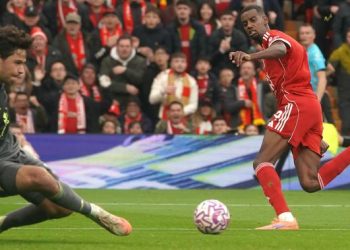 3 Berita Bola Teratas: Ruben Amorim Sebut Senne Lammens Andalan Manchester United
