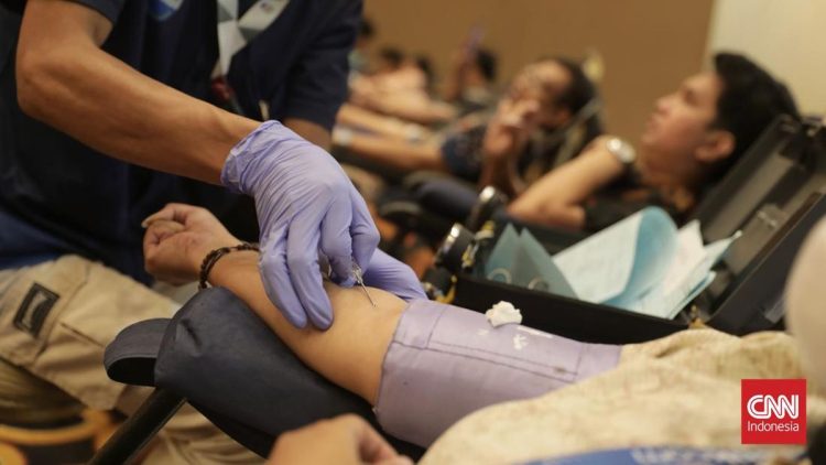8 Kelompok Orang yang Dilarang Donor Darah, Siapa Saja?