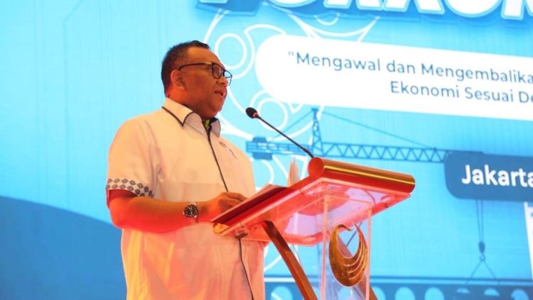 Dorong BUMN Jadi Penggerak Ekonomi Berkeadilan menurut Wamenaker