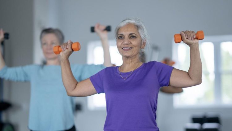 Hindari 5 Makanan Ini untuk Mencegah Kebocoran di Usia Tua
