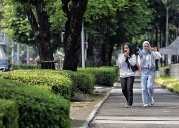Durasi Olahraga Jalan Kaki yang Ideal untuk Mencegah Perut Buncit