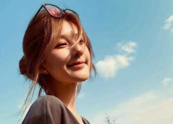 Kulit Glowing Zhao Lusi dengan Pijat Meridian untuk Lancarkan Peredaran Darah