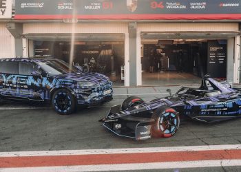 Cayenne Listrik Mengadopsi Teknologi Formula E dan Baterai Modern