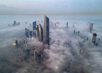 Kabut Tebal Menutupi Kuwait