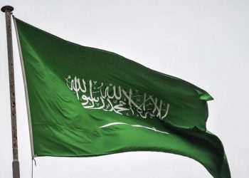 Banyak Perusahaan di Saudi Mengurangi Gaji Pegawai, Apa Penyebabnya?