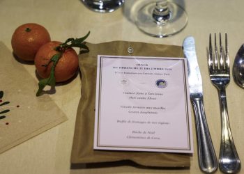 Istana Élysée Paris Kecurian Peralatan Makan Perak Senilai Hampir 790 Juta Dijual Lelang