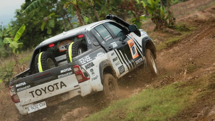 Dukung Pembalap Indonesia Jejelogy Raih Gelar Juara di IRRA 2025