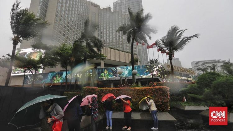 Waspada Angin Kencang di Jakarta hingga Rabu Menurut Peringatan BMKG