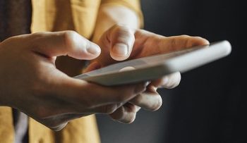 Cara Keluar Grup WhatsApp Tanpa Terendus oleh Anggota Lain