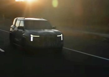 Tampilan Baru Mitsubishi Pajero Mirip Destinator di Reli Dakar