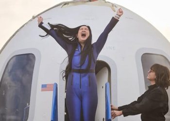 Aktivis Ungkap Depresi Berat Usai Terbang ke Luar Angkasa Bersama Penyanyi Terkenal