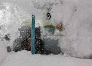 Penampakan Terbaru Malapetaka di AS Jutaan Warga Tanpa Akses Listrik